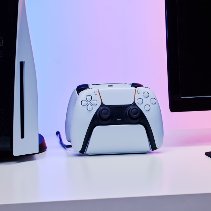 Аксессуары для консолей и ПК: Зарядная станция HyperX ChargePlay Duo (белая) для PS5 от HyperX в магазине GameBuy, номер фото: 7