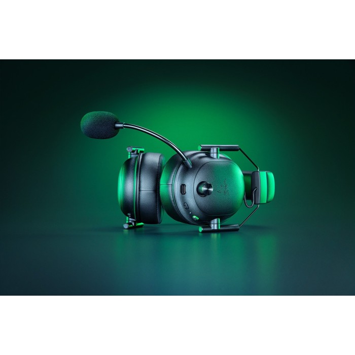 Аксесуари для консолей та ПК: Ігрова гарнітура Razer BlackShark V2 HyperSpeed, чорна від Razer у магазині GameBuy, номер фото: 3