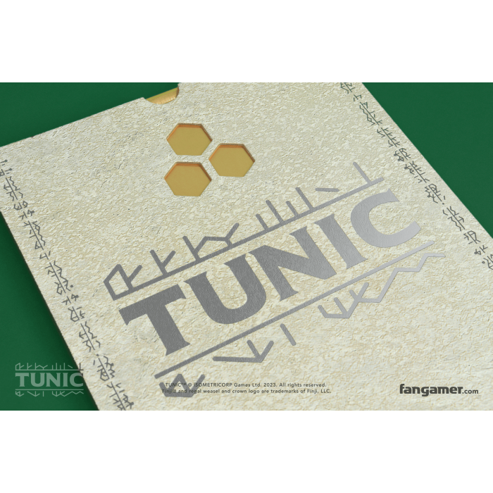 Гайды, Комиксы и другие книги: TUNIC Hardcover Instruction Book от Fangamer в магазине GameBuy, номер фото: 2