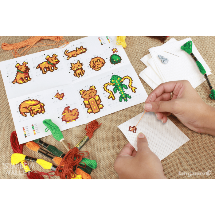 Аксессуары: Набор для вышивания крестиком Stardew Valley (Cross Stitch Kit) от Fangamer в магазине GameBuy, номер фото: 2