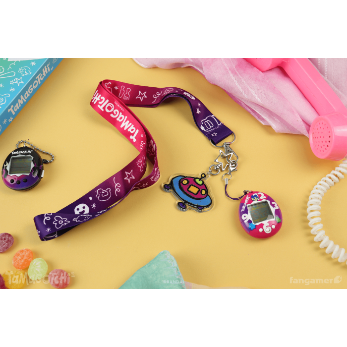 Аксессуары: Бейдж на шнурке Tamagotchi (Tama-friends Lanyard and Keychain) от Fangamer в магазине GameBuy, номер фото: 2
