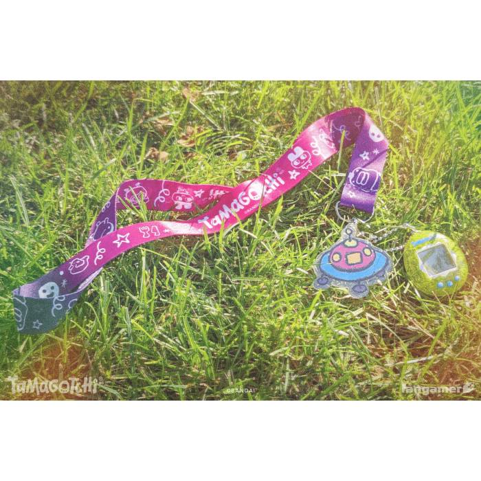 Аксессуары: Бейдж на шнурке Tamagotchi (Tama-friends Lanyard and Keychain) от Fangamer в магазине GameBuy, номер фото: 4