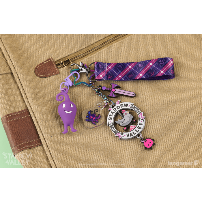 Аксессуары: Брелок Stardew Valley (Void Farmer Spinning Charm Keychain) от Fangamer в магазине GameBuy, номер фото: 4