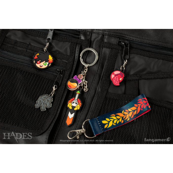Аксесуари: Брелок Hades (Runaway Keychain) від Fangamer у магазині GameBuy, номер фото: 3