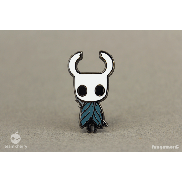 Аксесуари: Пін Hollow Knight (The Knight Lapel Pin) від Fangamer у магазині GameBuy, номер фото: 2