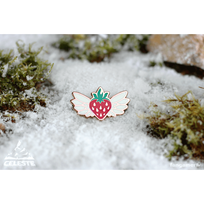 Аксесуари: Пін Celeste (Flying Strawberry Pin) від Fangamer у магазині GameBuy, номер фото: 1