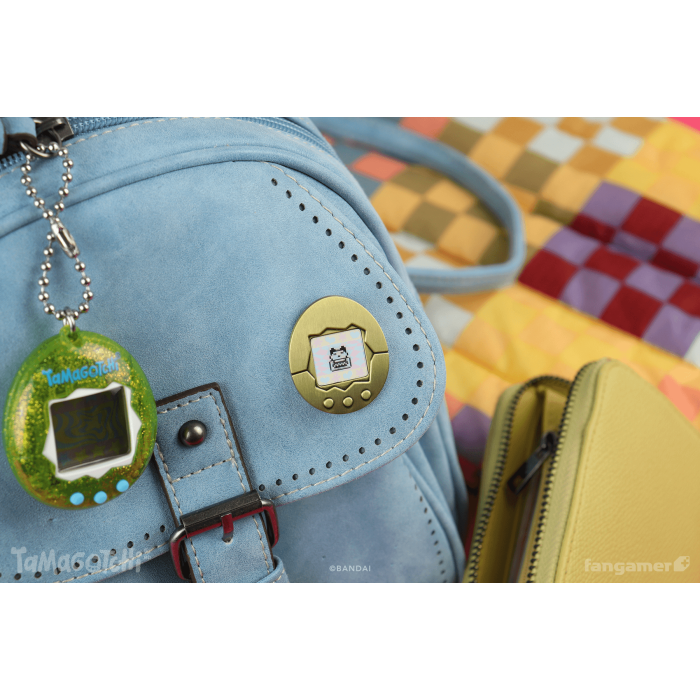 Аксессуары: Пин Tamagotchi (Tamagotchi Lenticular Pin) от Fangamer в магазине GameBuy, номер фото: 1