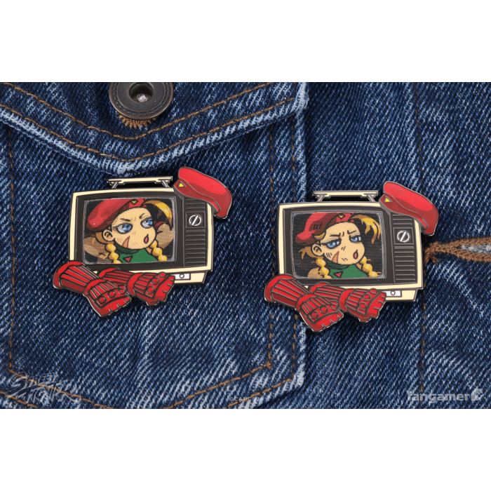 Аксесуари: Пін Street Fighter (Street Fighter Buddies Lenticular Pin: Cammy) від Fangamer у магазині GameBuy, номер фото: 3