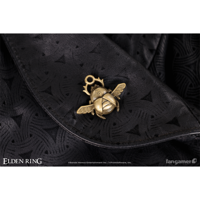 Аксессуары: Пин Elden Ring (Gold Scarab Pin) от Fangamer в магазине GameBuy, номер фото: 3