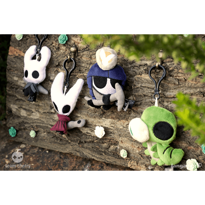 М'які та Плюшеві Іграшки: Плюшева м'яка іграшка Hollow Knight (Myla Critter Cling) від Fangamer у магазині GameBuy, номер фото: 3