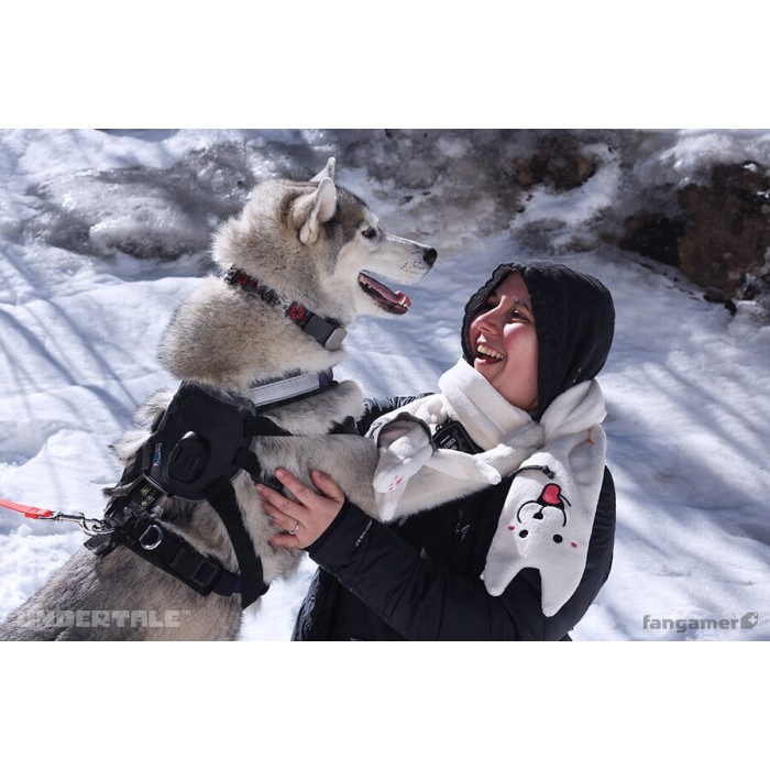 Аксессуары: Шарф UNDERTALE (Lesser Dog Scarf) от Fangamer в магазине GameBuy, номер фото: 3