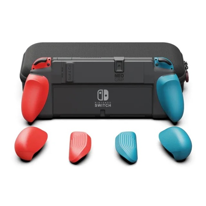 Аксессуары для консолей и ПК: Защитный чехол от Skull & Co NeoGrip для Nintendo Switch OLED и Regular (Black Neon Blue) + сумка Maxcarry от Skull & Co. в магазине GameBuy