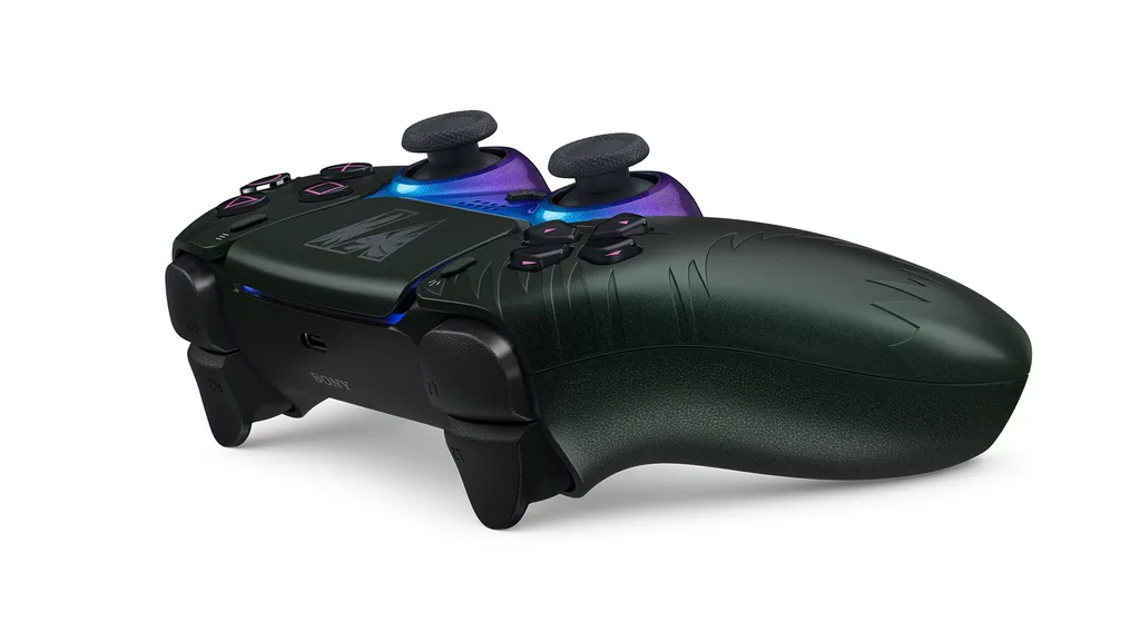DualSense GTA VI Black — форма корпусу та нижня частина