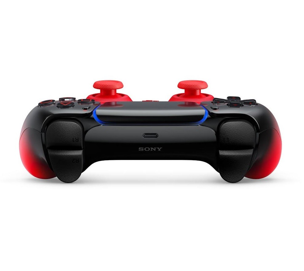 Верхний край DualSense Techno Red с триггерами, плечевыми кнопками и портом USB-C.